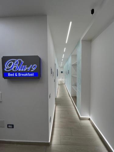 Blu 19, Naples