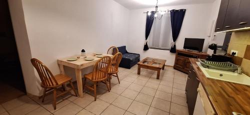 Iekārtas, Charming Apartment in La Redorte in La Redorte