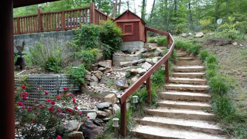 Laurelwood Lodge at Lake Lure, NC - Sleeps 12 in Lake Lure, USA