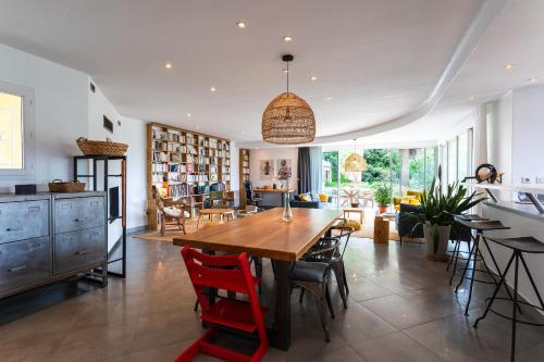 Attrezzature e servizi, VILLA NIDAZUR VI4413 By Riviera Holiday Homes in La Trinite