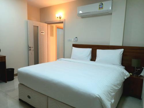 Grand Orchid Hotel Apartment - Tap to explore photos