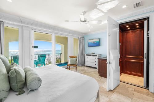 Third Day in Destin, USA