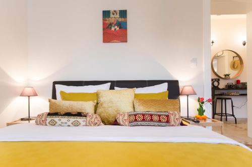 City Side Up Exclusive