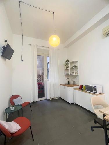 La casa di raffy, Rom