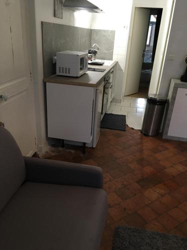 Départ tardif appartement T2 avec 1 chambre centre Orléans (Depart tardif appartement T2 avec 1 chambre centre Orleans) in Chateaudun-Bannier