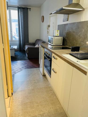 Départ tardif appartement T2 avec 1 chambre centre Orléans (Depart tardif appartement T2 avec 1 chambre centre Orleans) in Chateaudun-Bannier