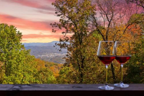 Serene Mountain Retreat by Ghosal Luxury Lodging