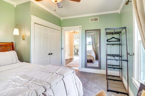 15 Mi to Dtwn Lexington Serene Wilmore Home! 15 Mi to Dtwn Lexington Serene Wilmore Home!