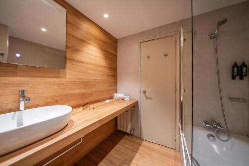 Hotel J. Balmes Vic - 화장실