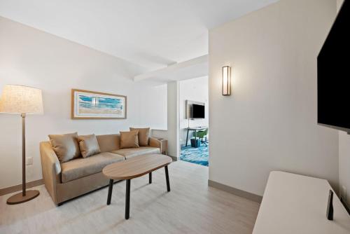Fairfield Inn & Suites Fort Lauderdale Airport & Cruise Port in Dania Beach, USA