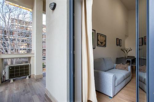 Urban Oasis near Termini, Free Parking&Balcony, int10, Roma (foto 8)