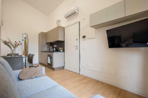 Urban Oasis near Termini, Free Parking&Balcony, int10, Roma (foto 4)