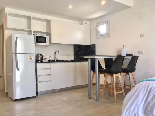 Studio Apartment image 10