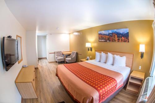 Glenwood Springs Cedar Lodge in เกลนวูดสปริงส์ (CO)