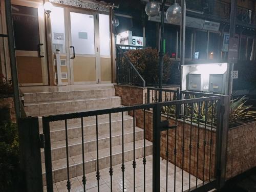 Airport Boulevard Guesthouse 5