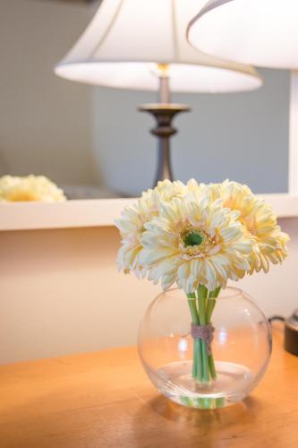 Blue Gate Garden Inn