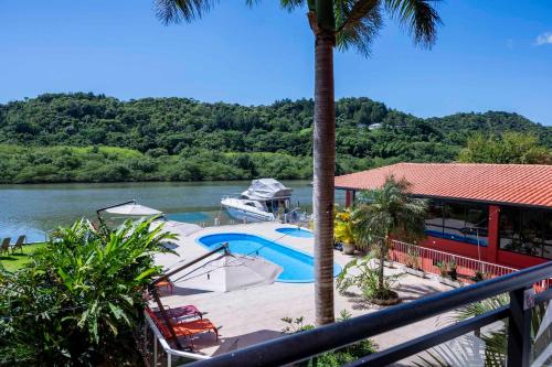 Premium Triple River View Suite image 2