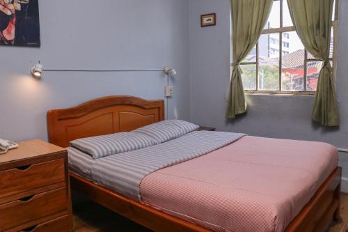 Budget Double Room room in Blue House Youth Hostel
