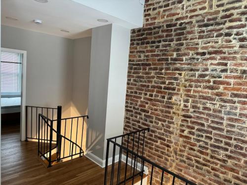 NEW Stylish Townhouse in DC NEW Stylish Townhouse in DC
