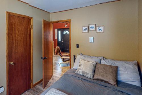 A Rustic Getaway at A Pocono Country Place A Rustic Getaway at A Pocono Country Place