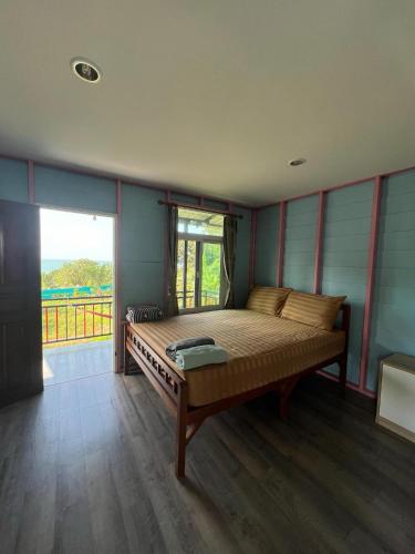 PhaluaiHomestay พะลวยโฮมสเตย์ บ้านไม้ in Ko Phaluai