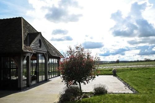 Magnifique maison au coeur du Perche avec piscine chauffée, sauna et hammam (Magnifique maison au coeur du Perche avec piscine chauffee, sauna et hammam) in โนเซ