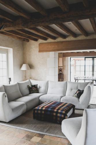 Magnifique maison au coeur du Perche avec piscine chauffée, sauna et hammam (Magnifique maison au coeur du Perche avec piscine chauffee, sauna et hammam) in โนเซ