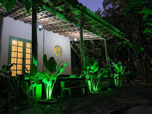 Bangalo Alone in Praia do Puruba