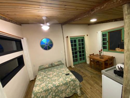 Bangalo Alone in Praia do Puruba