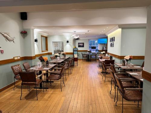 Restaurant, The Bell and Bottle in Slough