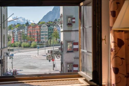 640512420 Hotel Goldener Adler, BW Signature Collection