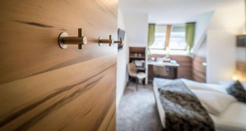 640512474 Hotel Goldener Adler, BW Signature Collection