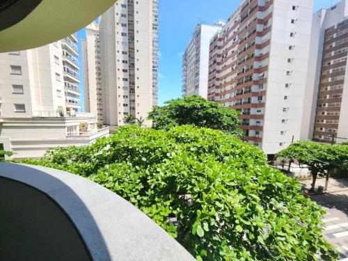 Pitangueiras 2 quartos ar condicionado 2 vagas 8 pessoas near Nossa Senhora de Fatima e Santo Amaro Parish