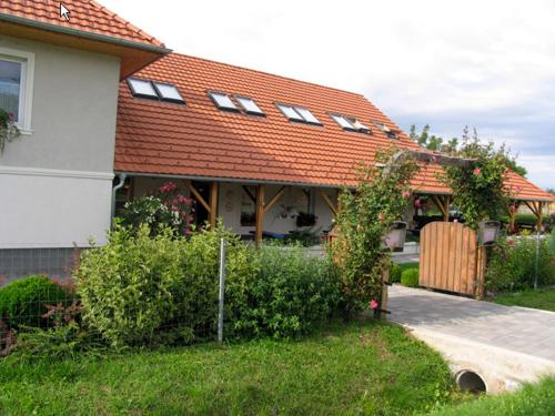  Bordó Hordó Fogadó, Pension in Lukácsháza