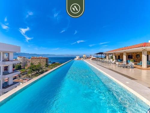 Elegant 2 BR Condo in Romantic Zone - Rooftop Pool in Puerto Vallarta, Mexico