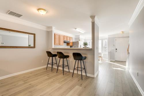 8 Mi to Downtown Atlanta Townhome! in Southwest