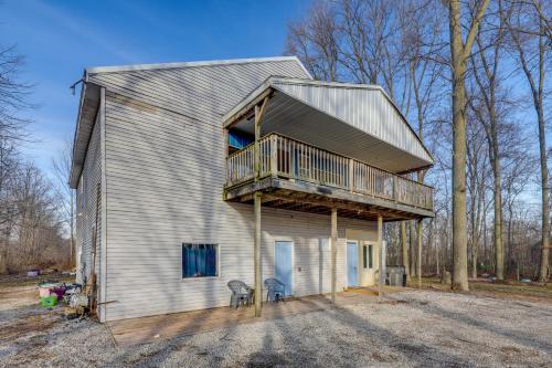 Rustic Apartment with Sunset Views in Elkhart! Rustic Apartment with Sunset Views in Elkhart!