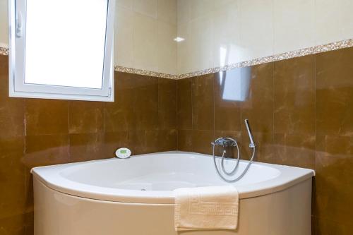 Costa's Guest House in อัลการ์เวีย