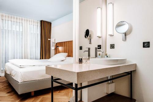 Best Western Plus Hotel Bern - image 3