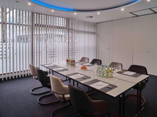 Best Western Plus Hotel Regence - image 7