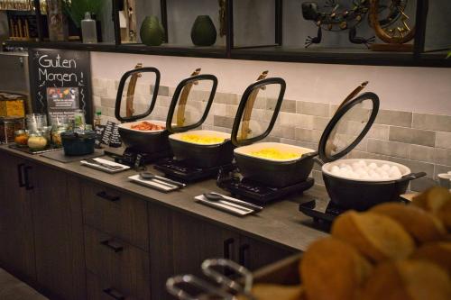 Best Western Plus Hotel Regence - image 3