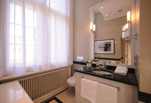 Best Western Plus Hotel StadtPalais - image 14