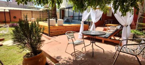 Hotel Posada Del Lago in วิลลา คาร์ลอซ พาซ