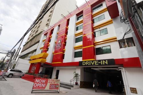 Entrance, Hotel Sogo Malate near Cultural Center of the Philippines