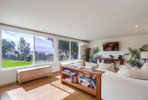 Best Ocean & Bay Views in SD Large Backyard Air Conditioning