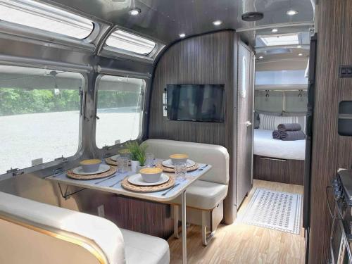 Cozy & Fun Airstream Camper Near Downtown & Beach, Savannah (fotografie 6)