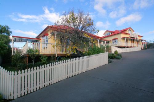 Hobart Quayside Cottages Australia 70 Reviews Prices Planet