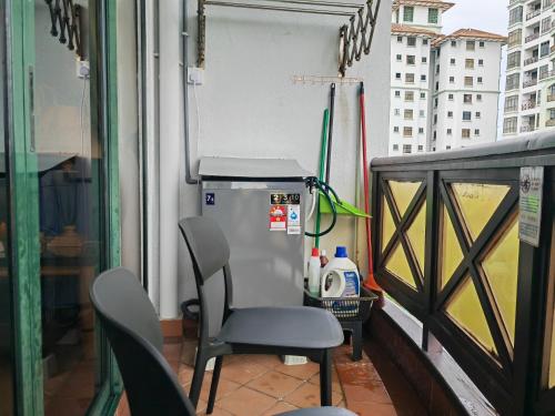 Dolphin Cove Mahkota 4pax 2BR City View Town Area Dolphin Cove Mahkota 4pax 2BR City View Town Area