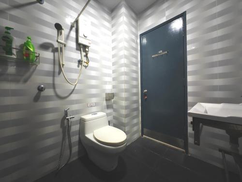 Dolphin Cove Mahkota 4pax 2BR City View Town Area Dolphin Cove Mahkota 4pax 2BR City View Town Area