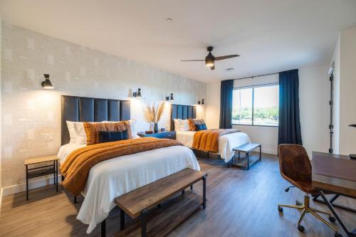 Villas 2, 3, 4 The Villas At Troon North